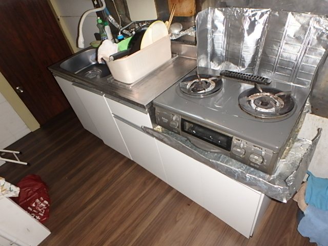 鳴海荘 キッチン