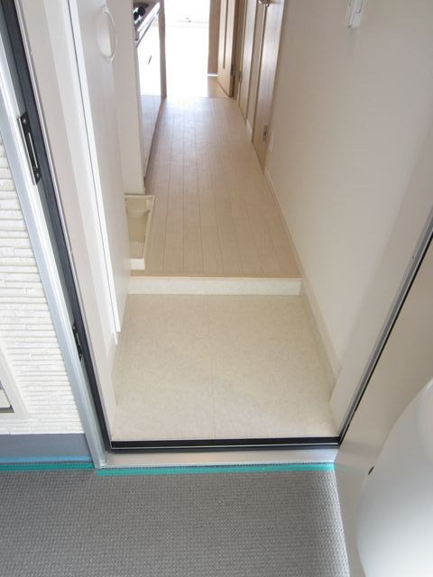 リブリ・色彩  玄関