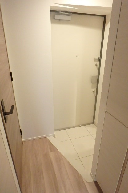 フュージョナル五反野  玄関