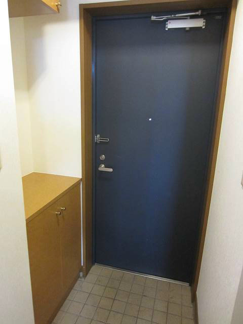 コルトンハイツ 玄関