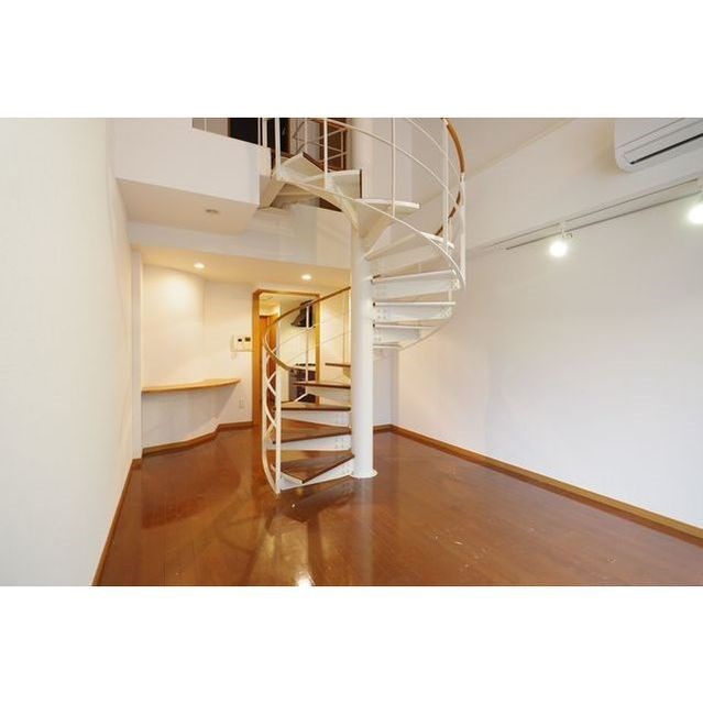 レジデンスシャルマン月島 リビング