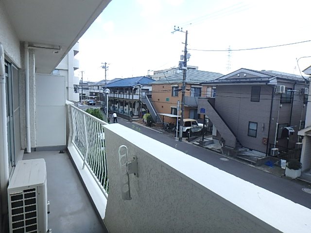 ライヴス行徳 ベランダ