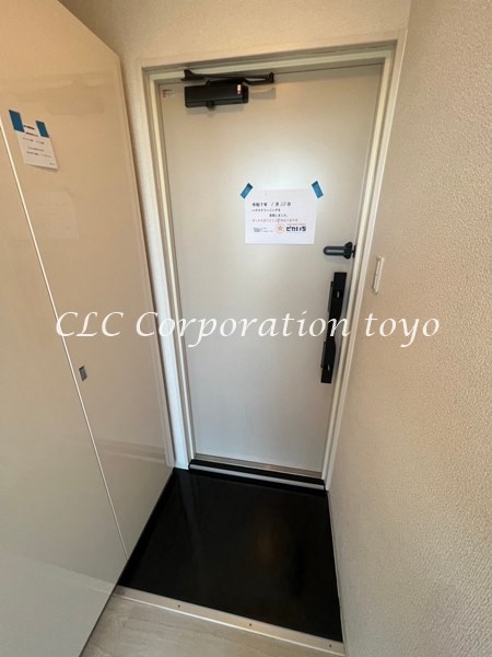 カラクムアチェリア  玄関