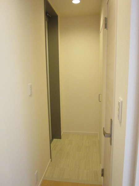 ル フレール滝野川 玄関