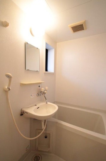 リバティ・プレイス 風呂画像