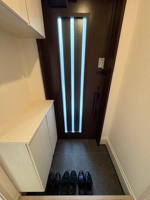 ルナソルB 玄関