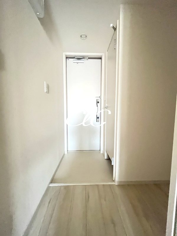 リブリ・ココシャンブル 玄関