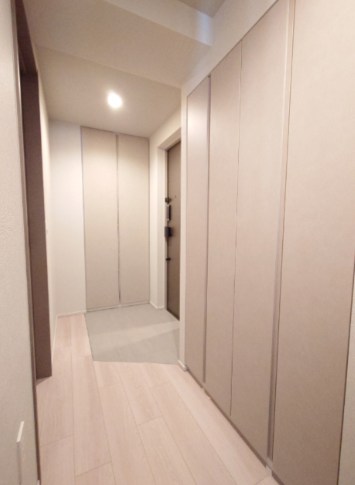 ザ・ライオンズフォーシア町屋  玄関