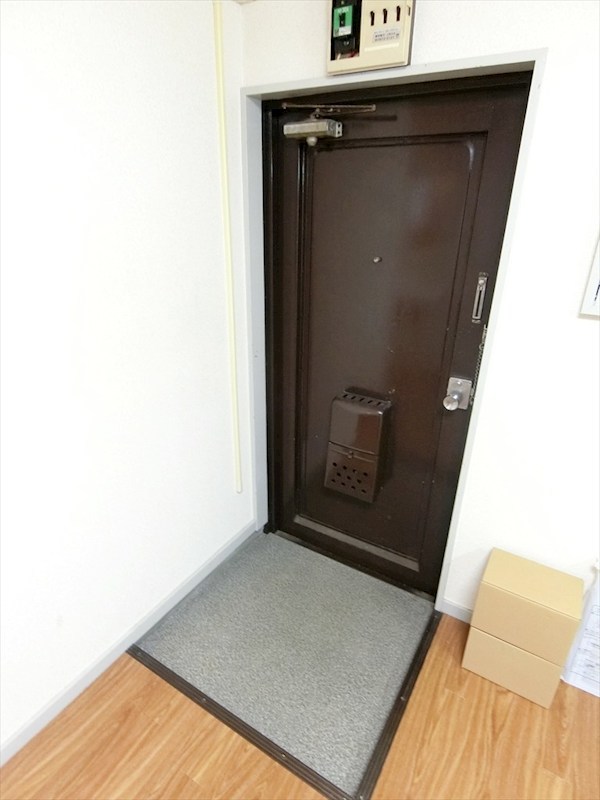 サイトウハイツ 玄関