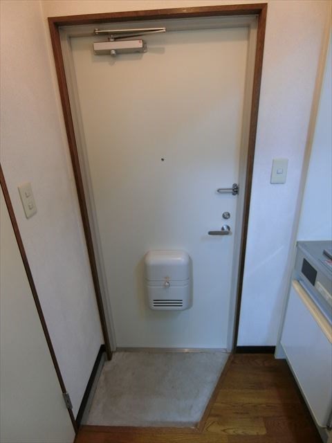 プレイス中村 玄関