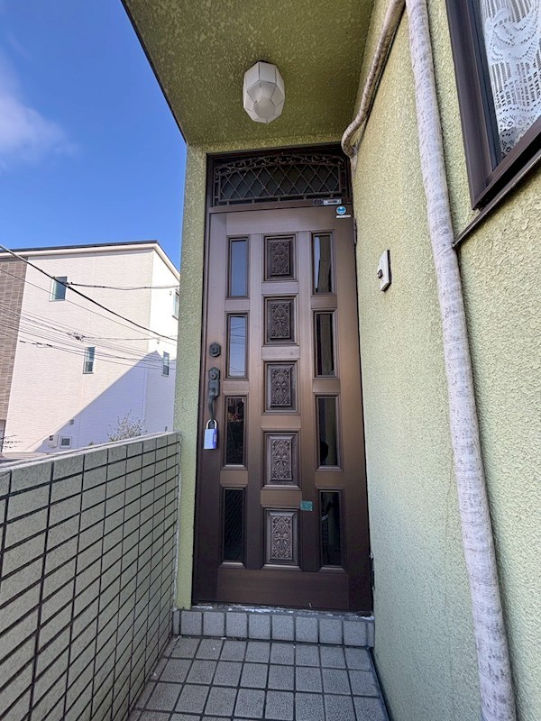 六木1丁目貸家 玄関