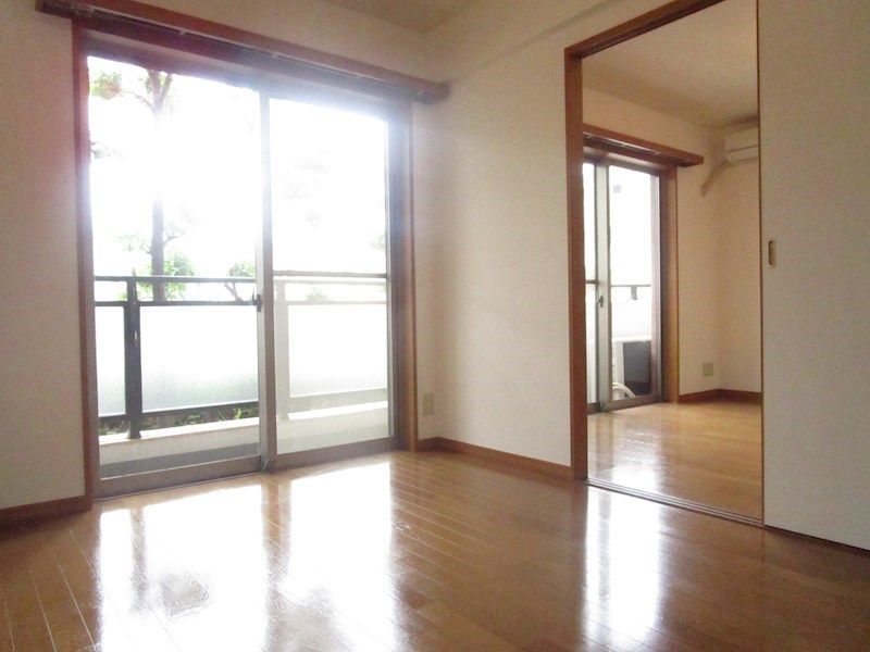 メゾンドボヌール梅島 ベッドルーム