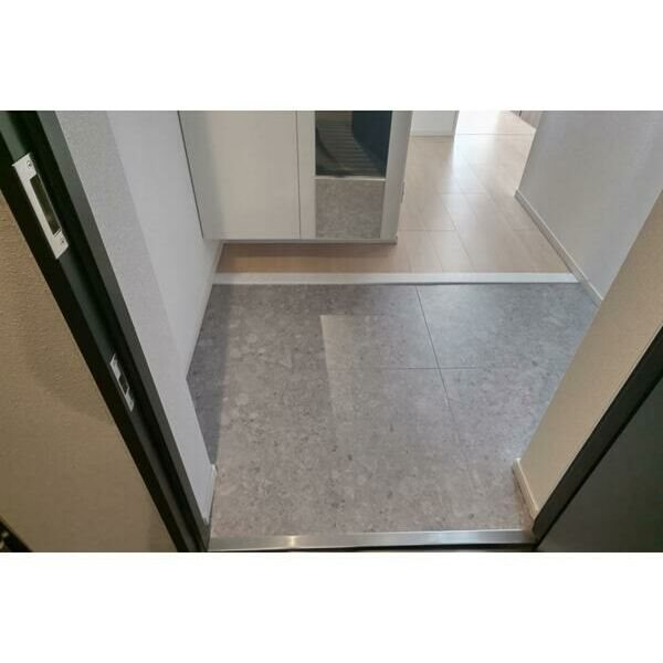 アーバン尾久 玄関