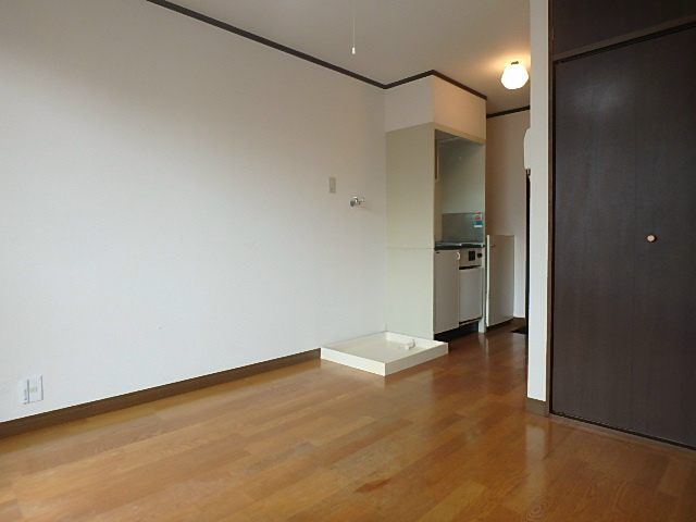 リバーサイド坂本 リビング