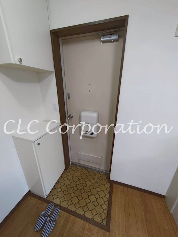 ライトハウスセキネ 玄関