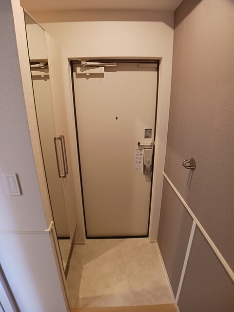 プチジャルダン 玄関