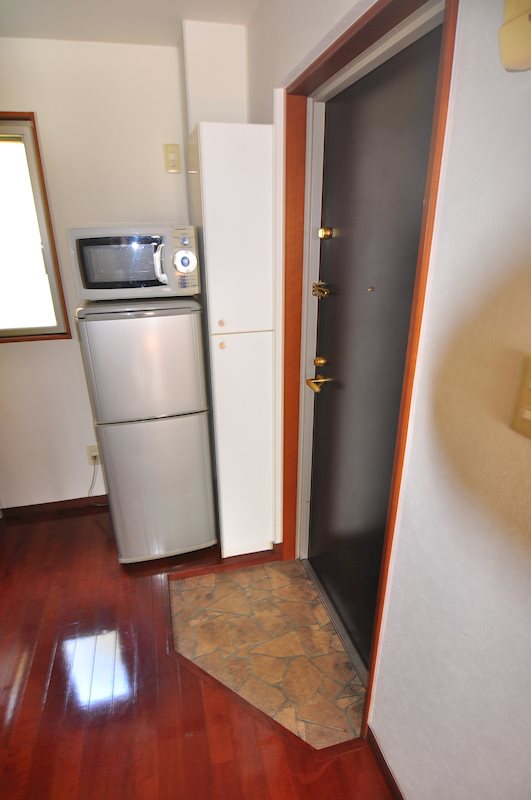 レイ・ローズビル 玄関