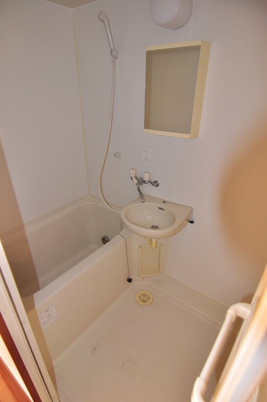 レイ・ローズビル 風呂画像