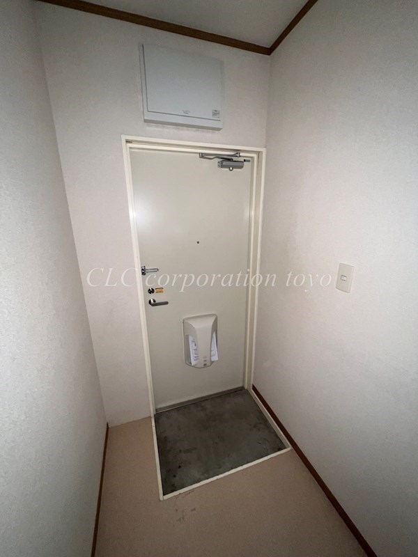 メゾンフェルテイル 玄関