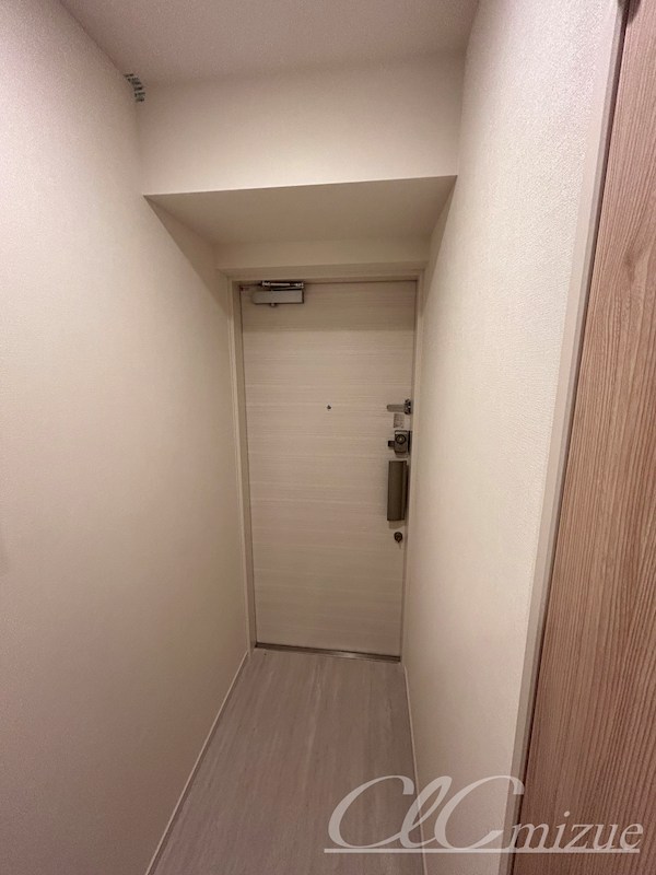 カームライズ 玄関