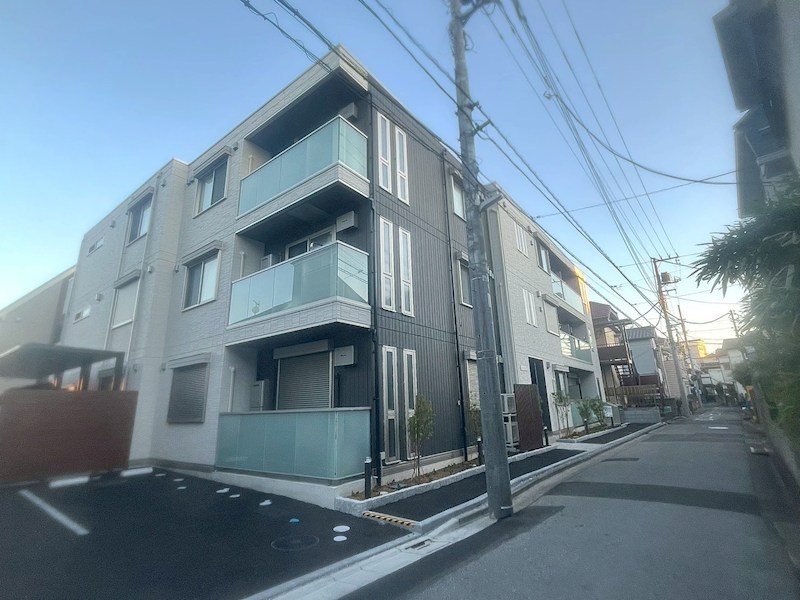 セレスティア西綾瀬  外観