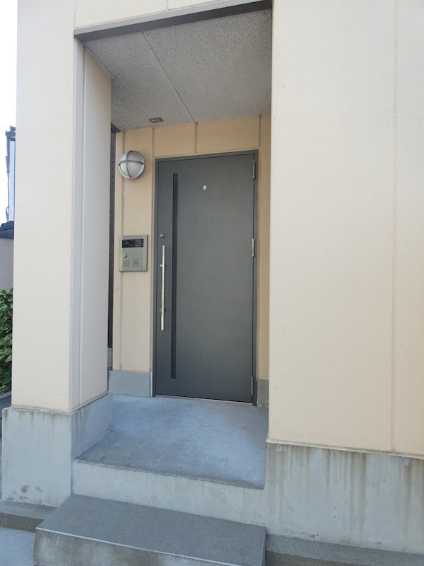 シャトーレ 玄関