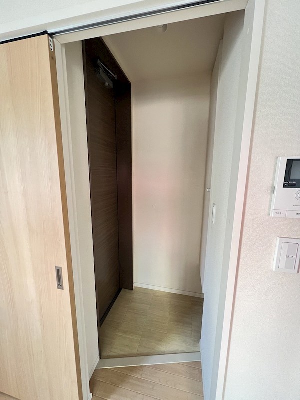 ハピネス７ 玄関