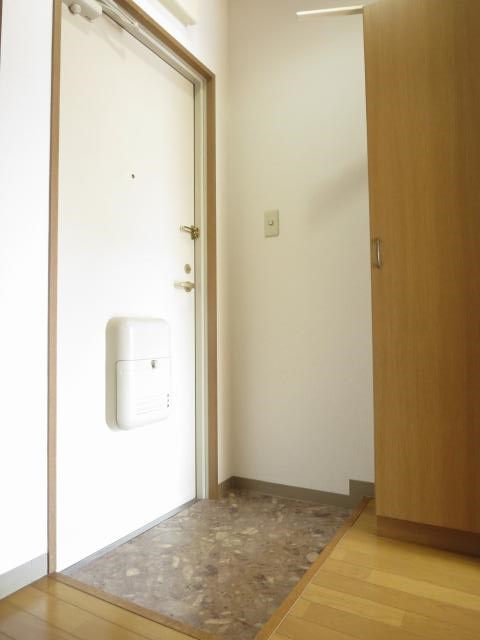 アーテプルミエ 玄関