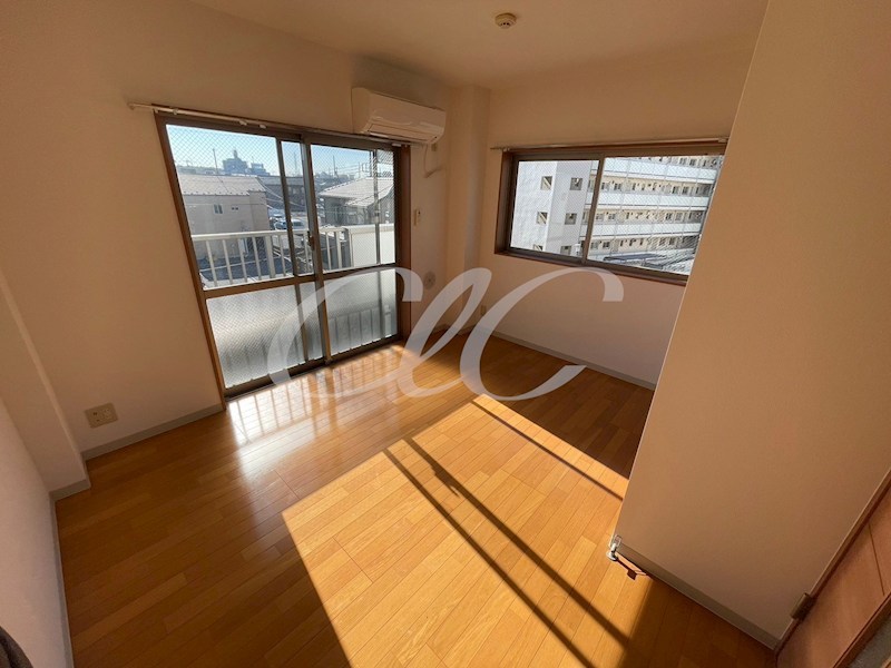 ワンステップ花畑 ベッドルーム