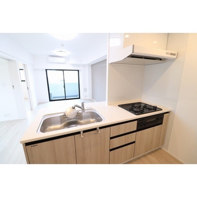 コンフォリア日暮里 キッチン