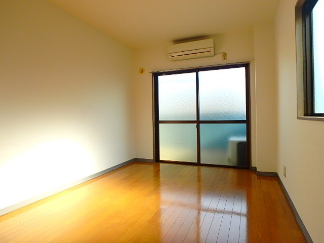 ドゥ・シェーヌ リビング