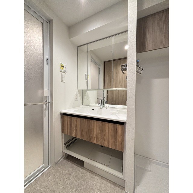 ＭＯＤＩＥＲ　ＧＩＮＺＡ　ＥＡＳＴ その他1