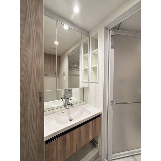 ＭＯＤＩＥＲ　ＧＩＮＺＡ　ＥＡＳＴ その他3