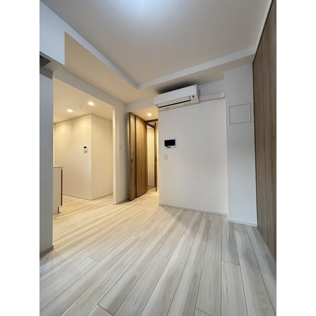 ＭＯＤＩＥＲ　ＧＩＮＺＡ　ＥＡＳＴ リビング