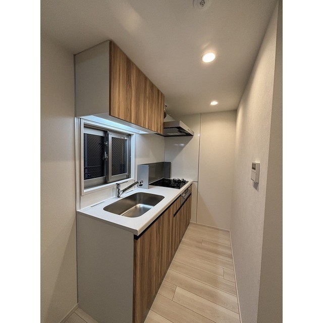 ＭＯＤＩＥＲ　ＧＩＮＺＡ　ＥＡＳＴ キッチン