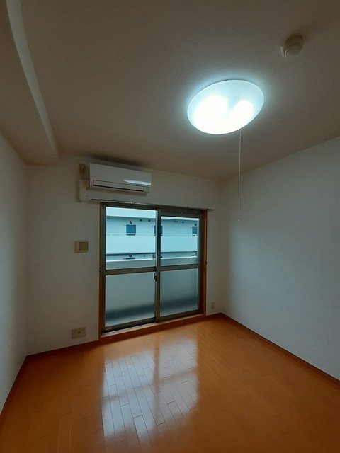 ムーンライトコート ベッドルーム