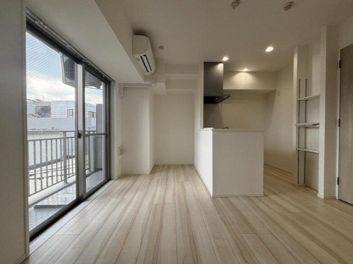 ルミーク根岸 リビング