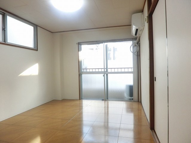 プチシャトー ベッドルーム