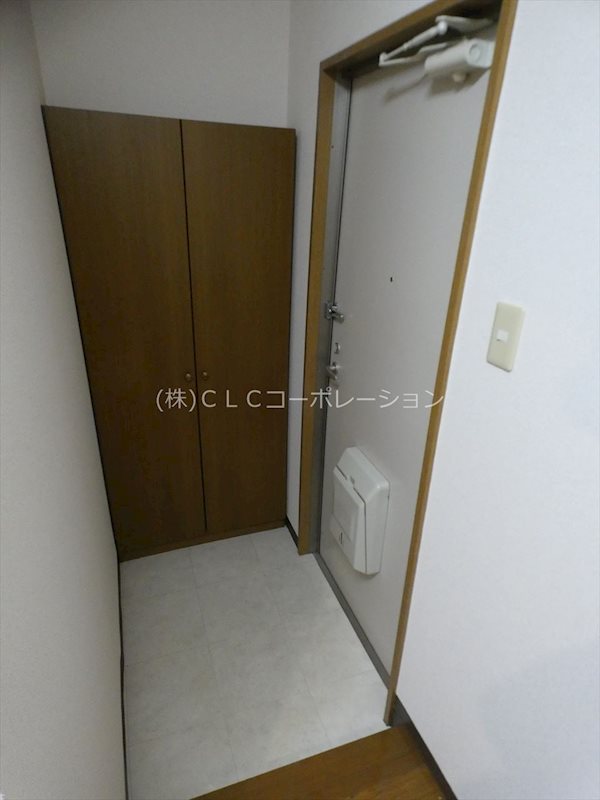 スプリング・サン 玄関