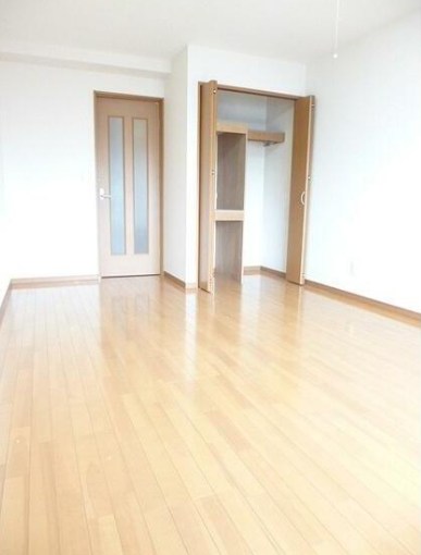 レクエルド・F リビング