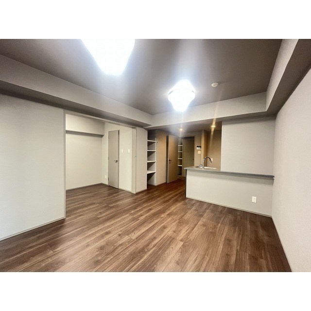 コンフォリア・リヴ八丁堀 リビング