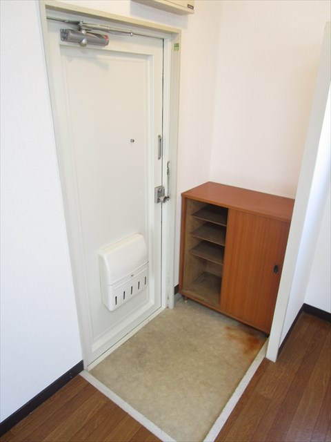 グリーンサイドスガヌマ  玄関