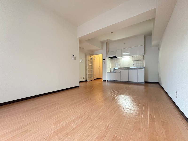 ロイヤルハイム・KEN リビング