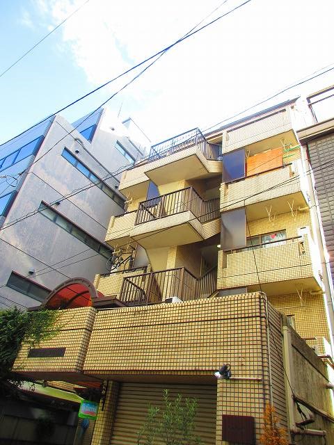 ピドル川田 外観