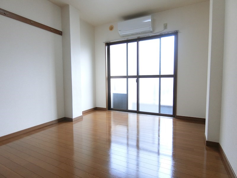 コートユーアイ リビング