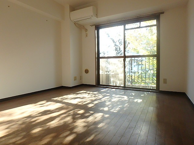 リバーパーク四つ木 リビング