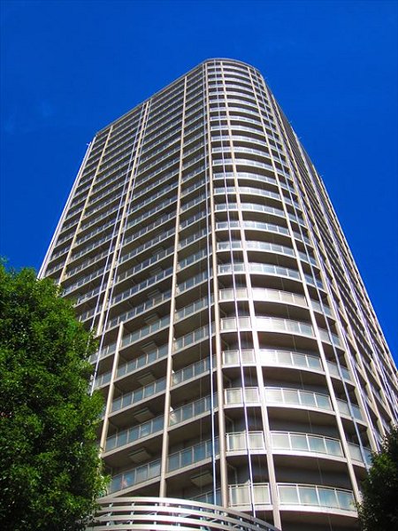 リーデンスタワー 外観