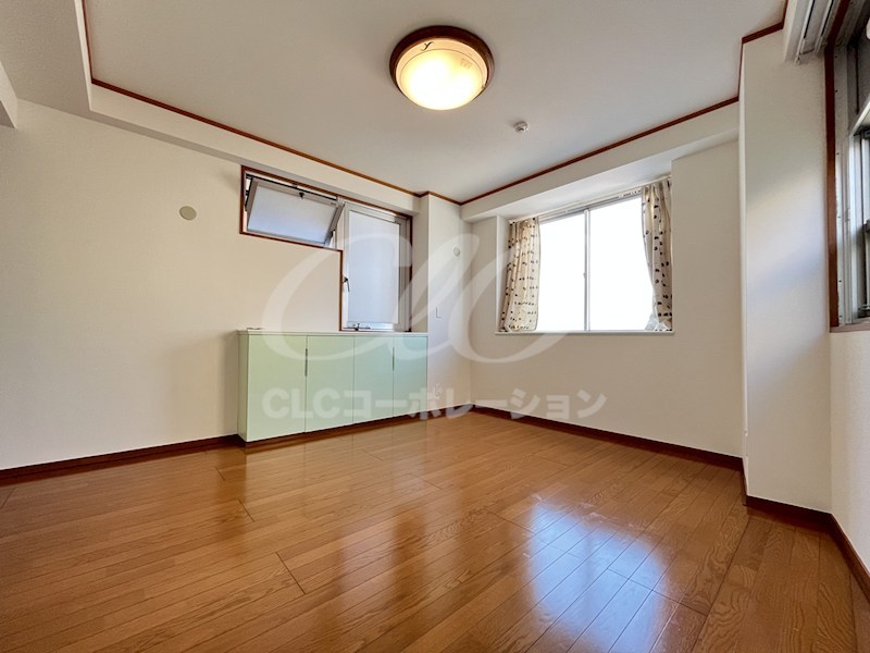 ワールドビル ベッドルーム