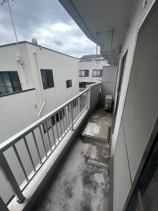 岩田ハイツ ベランダ