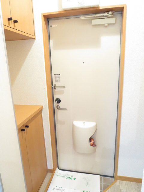 LS　CREW　J 玄関